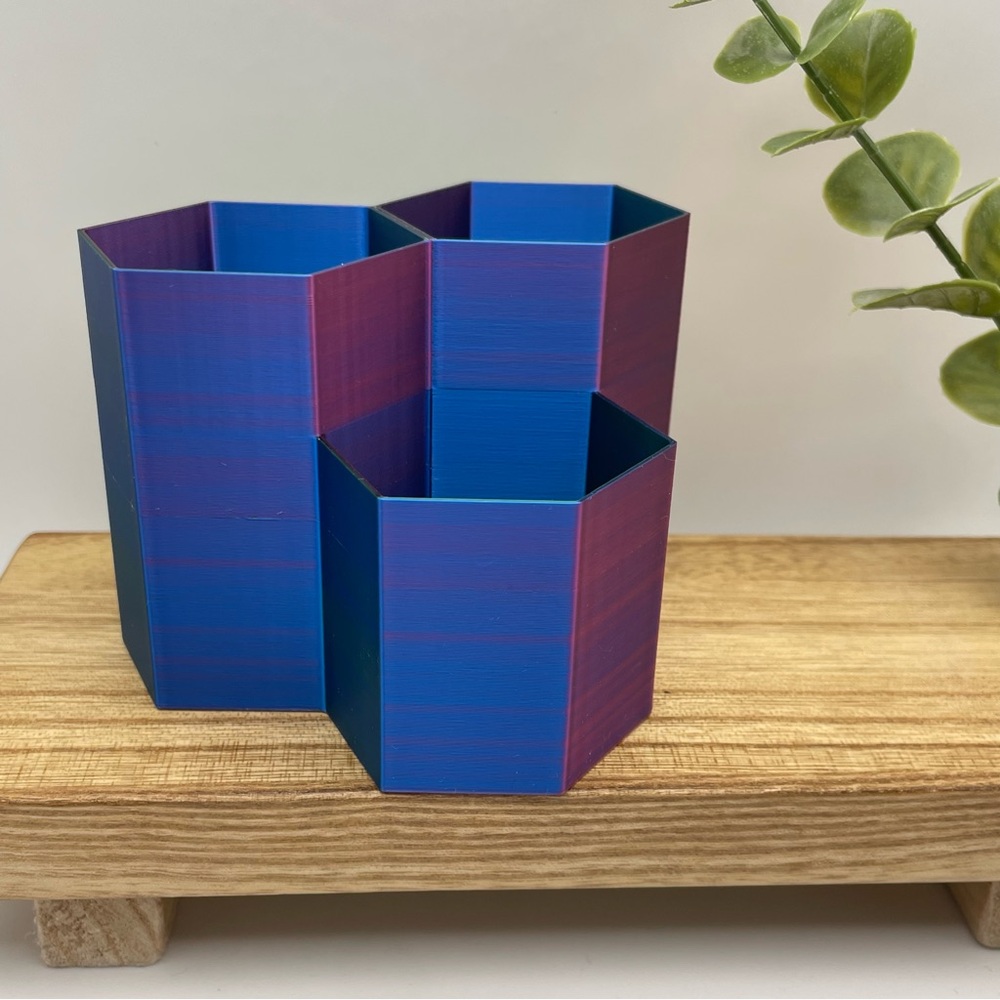 HEXAGONAL ORGANIZER | Makeup Brush Display | Desk Organizer (Brand New!) 💘 - Picture 5 of 16